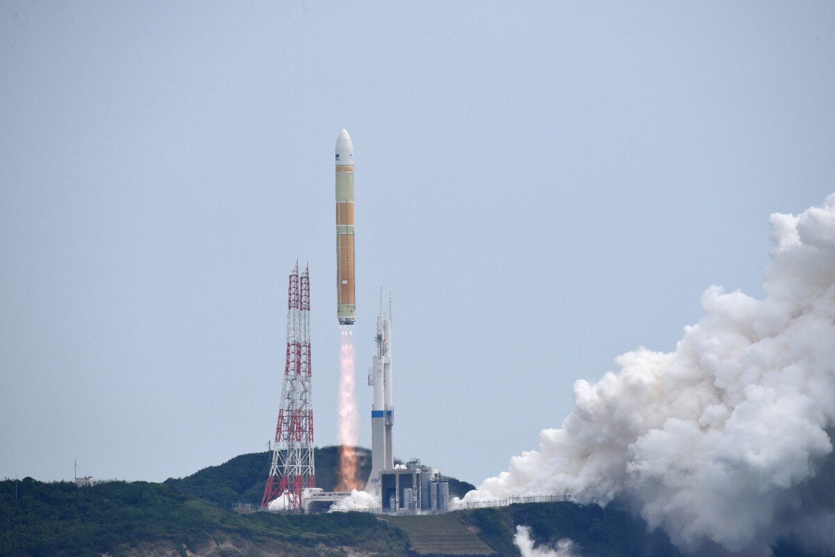 Japan successfully launches H3 missile carrying 6 satellites. Photo: AFP
