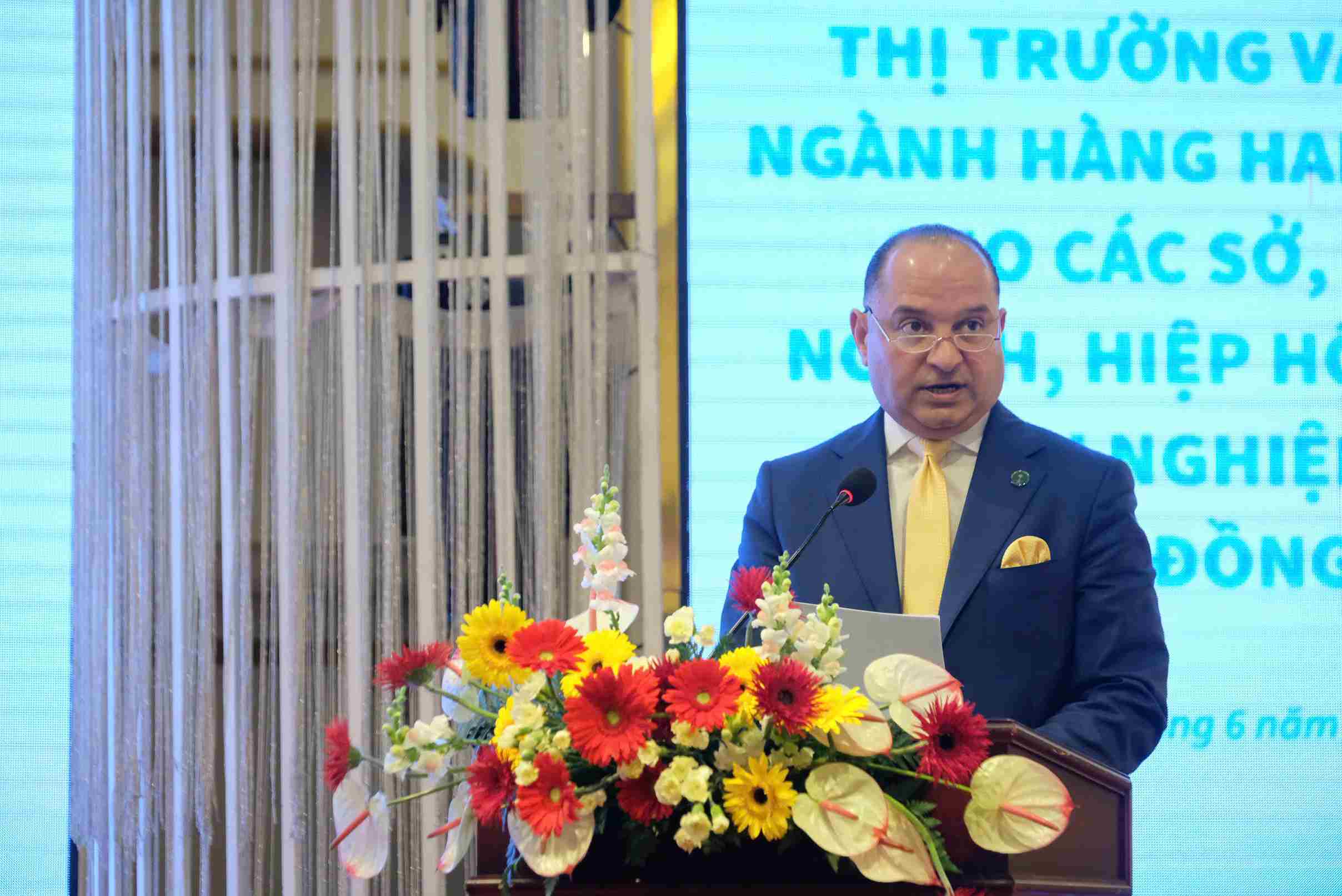 Đại sứ Ả Rập Xê Út tại Việt Nam, ông Thamer Mohammed A. Algosaibi phát biểu tại hội thảo. Ảnh: Phúc Khánh