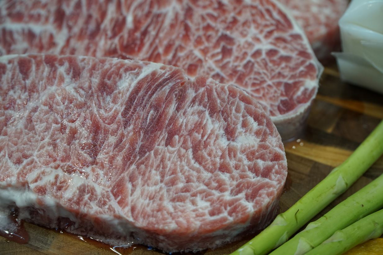 Supplementing with iron-rich foods is a habit that improves iron deficiency and enhances health. Photo: Thanh Thanh