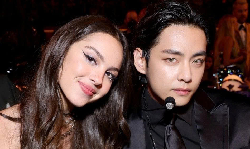 Olivia Rodrigo and V (BTS) once had a whispering moment that caused a fever. Photo: Cut from video