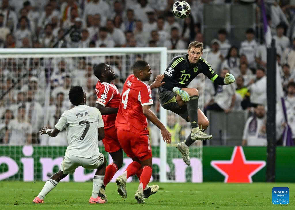 Thủ thành Manuel Neuer trong màu áo Bayern Munich.  Ảnh: Xinhua