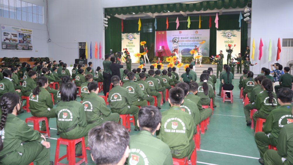 The "Military Summer Camp" program in 2026, course 1 with the theme "Proud to be a soldier". Photo: Le Vy