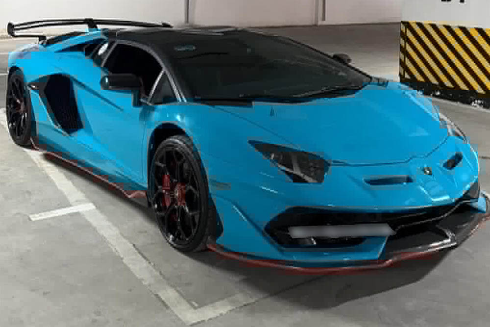 Lamborghini Aventador LP700-4 Roadster upgraded in SVJ style has just appeared in Ho Chi Minh City. Photo: Mr. Luong