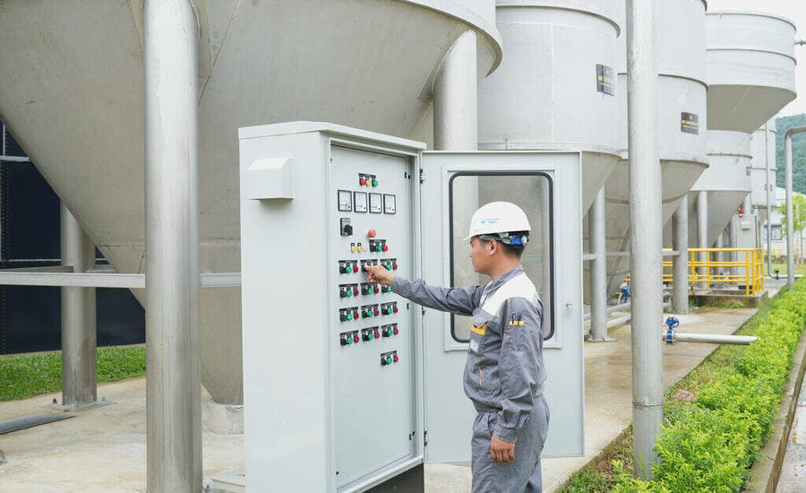 Wastewater treatment machinery system at Tien Tien Industrial Cluster is invested methodically. Photo: Minh Nguyen