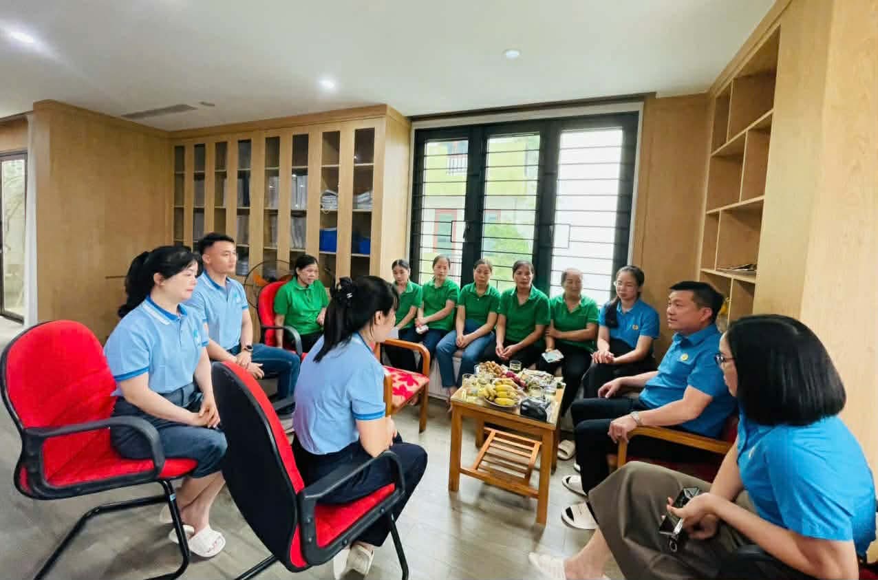 Công tác chăm lo, bảo vệ quyền, lợi ích của đoàn viên được triển khai đa dạng. Ảnh: Kim Tuyến