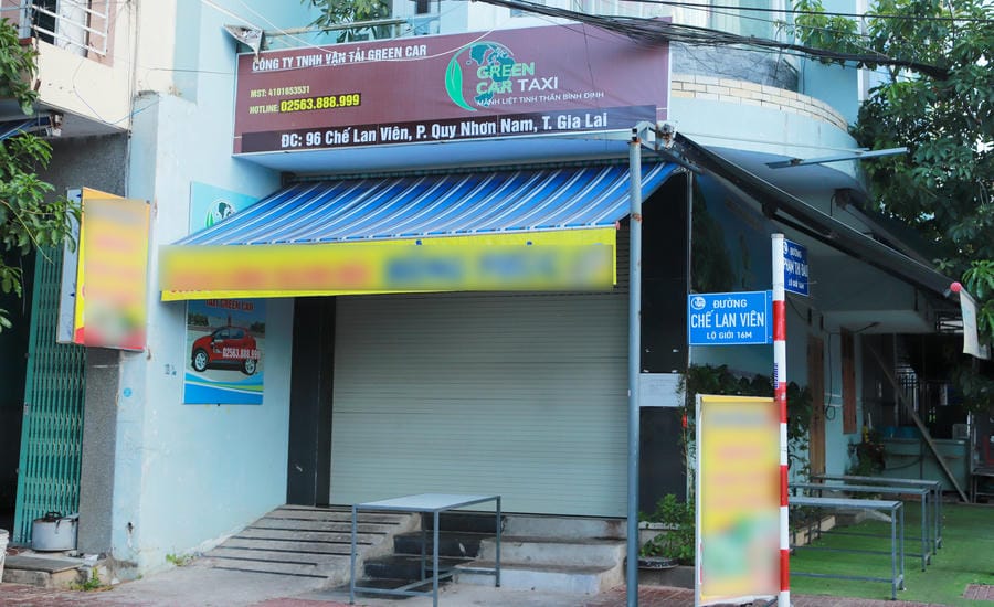 Green Car Transport Company Limited (96 Che Lan Vien, Quy Nhon Nam Ward, Gia Lai) closed and ceased operations. Photo: Hoai Phuong