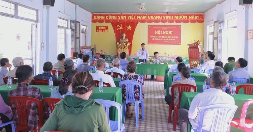 Xã Tịnh Khê tổ chức Hội nghị lấy ý kiến Nhân dân về Đề án sáp nhập thôn trên địa bàn xã. Ảnh: UBND xã Tịnh Khê