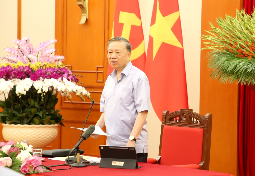 Tổng Bí thư, Chủ tịch nước Tô Lâm phát biểu chỉ đạo tại cuộc làm việc. 