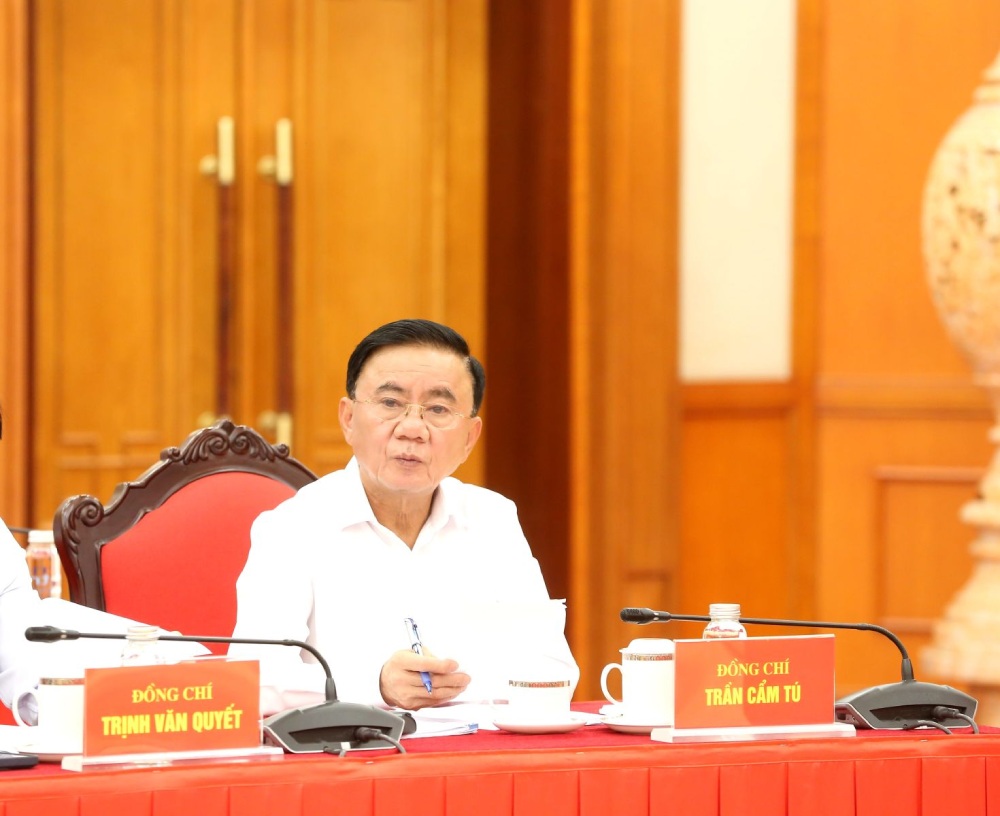 Ủy viên Bộ Chính trị, Thường trực Ban Bí thư Trần Cẩm Tú tại cuộc làm việc. 