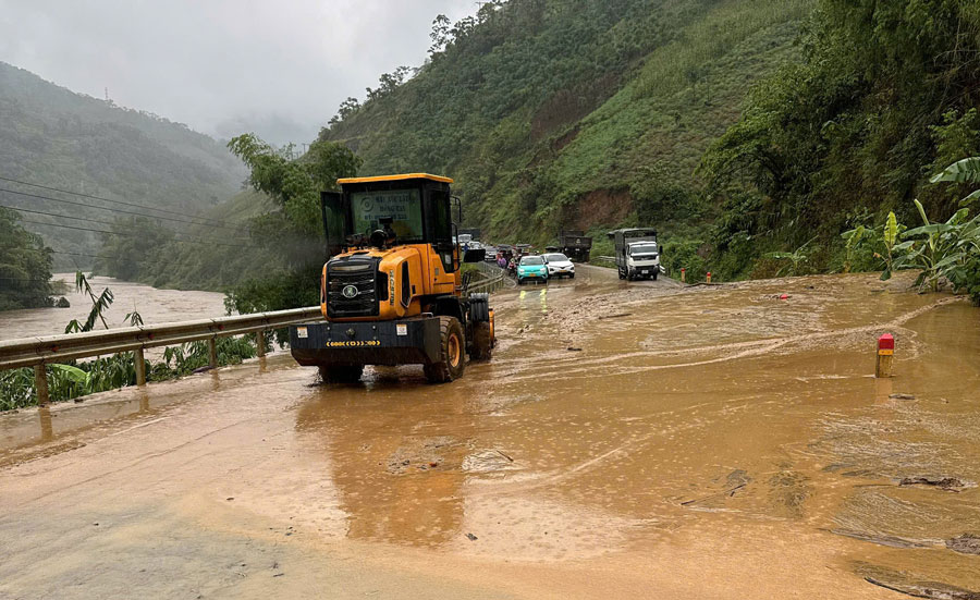 The risk of flash floods due to heavy rain is constantly present in many northern mountainous provinces. Photo: Bao Nguyen