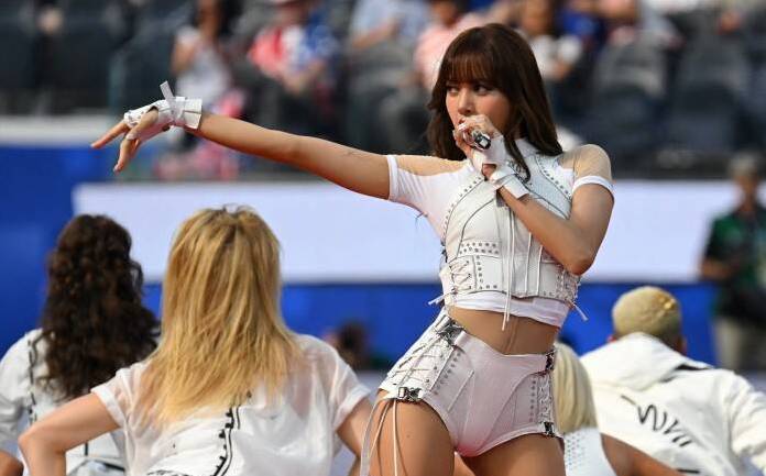 Lisa (Blackpink) performed at the opening ceremony of the 2026 World Cup at SoFi Stadium (USA). Photo: AFP