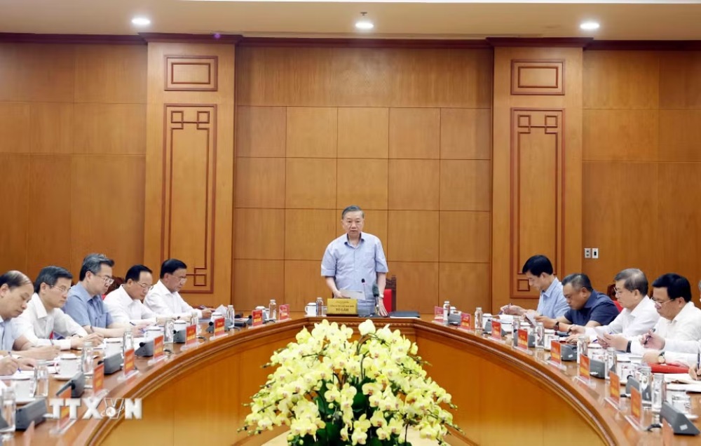 General Secretary and President To Lam chairs a working session with the Central Propaganda and Mass Mobilization Commission. Photo: VNA
