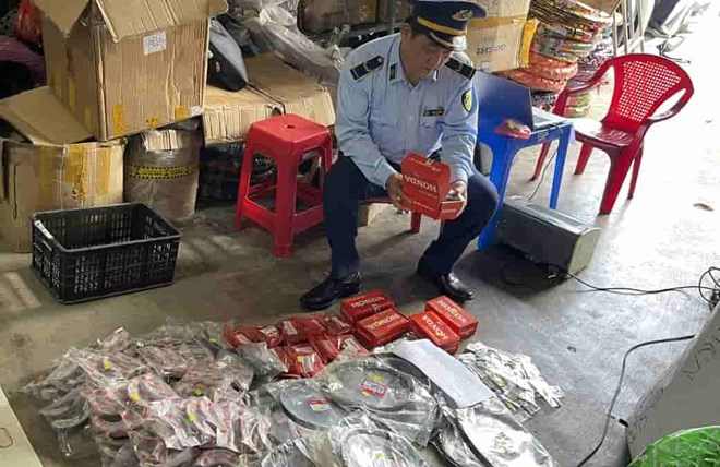 Gia Lai handles 9 violations related to counterfeit trademarks. Photo: Van Dung