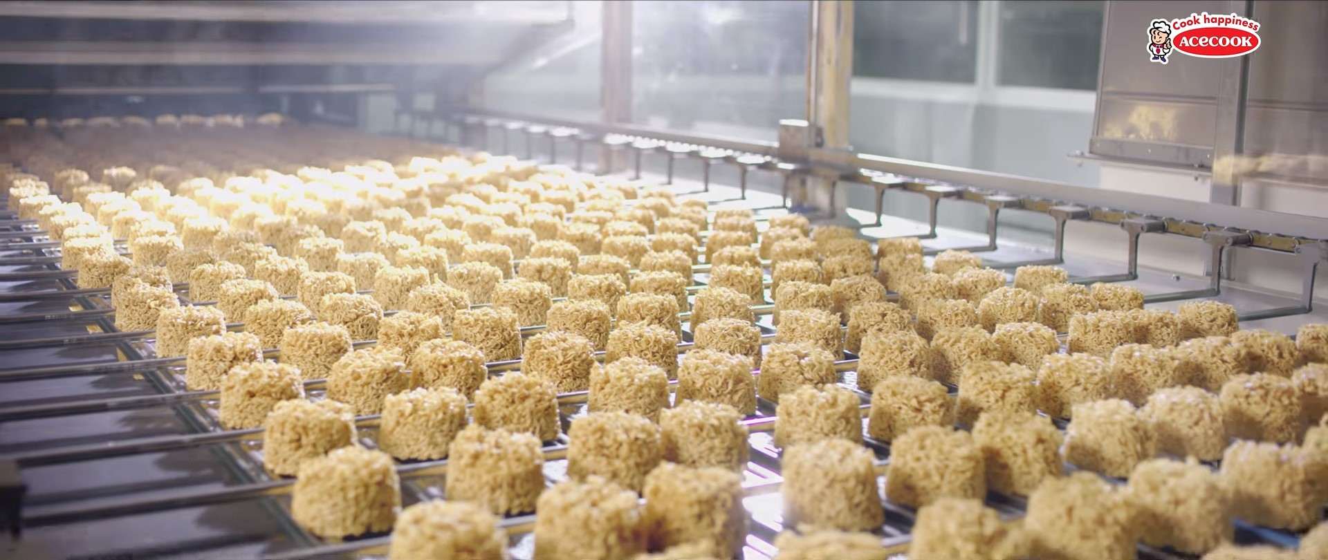 The process of producing safe and secure instant noodle products at Acecook Vietnam. Photo: Acecook Vietnam