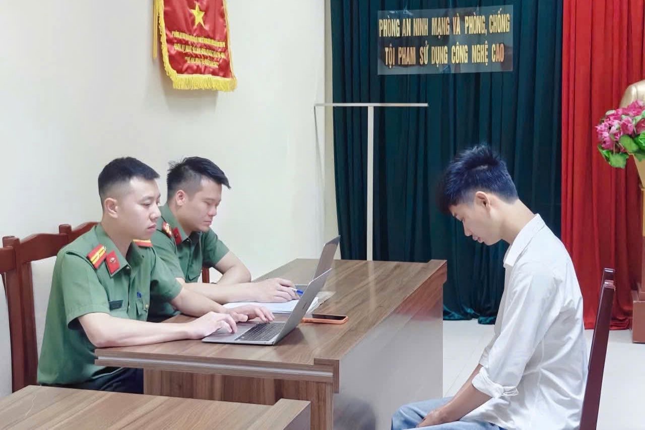 Cơ quan Công an đã làm việc với TikToker đăng tải video phân biệt miền Bắc, miền Nam để câu view. Ảnh: Công an cung cấp