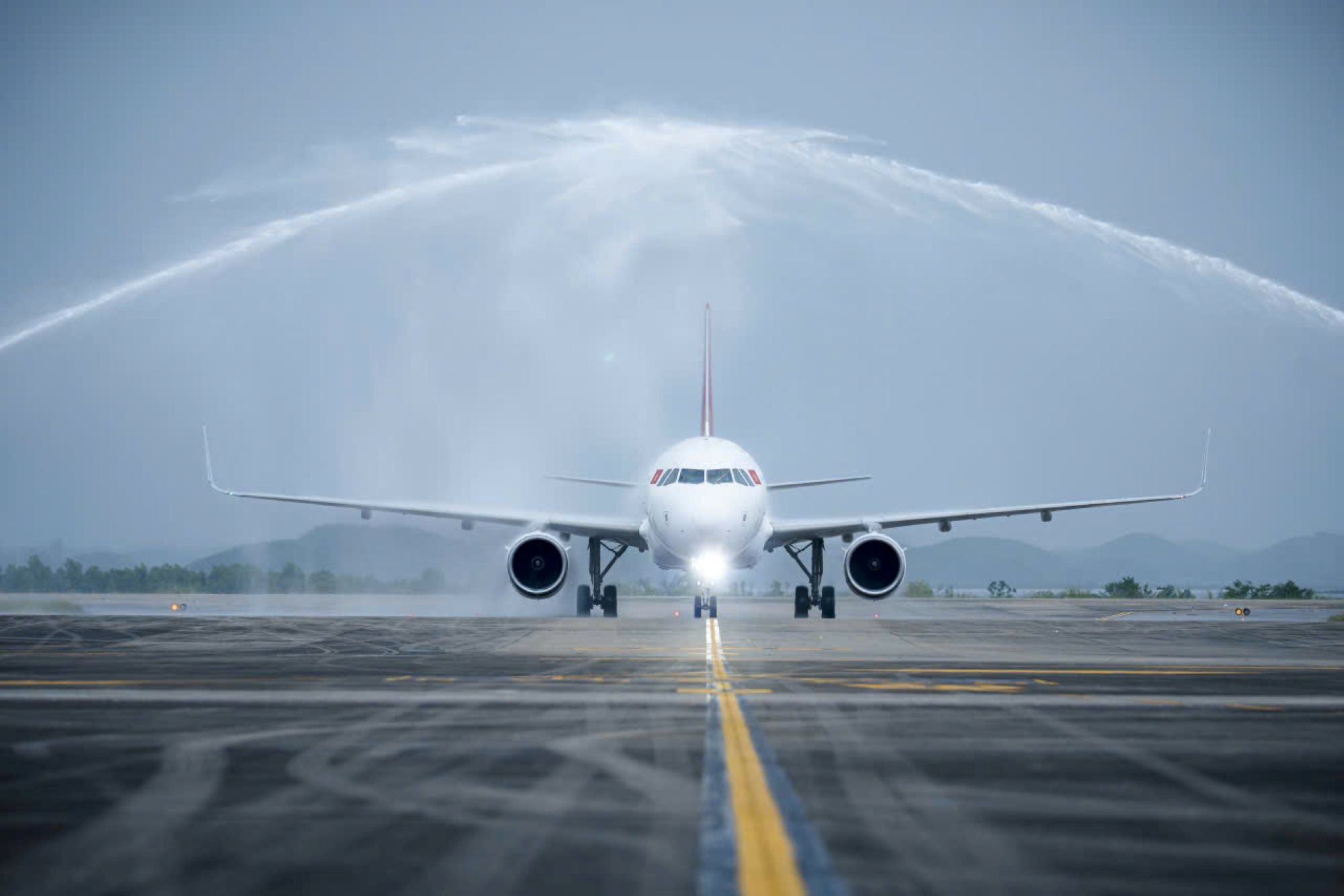 Opening flight of Ho Chi Minh City - Van Don route on June 15. Photo: Sungroup