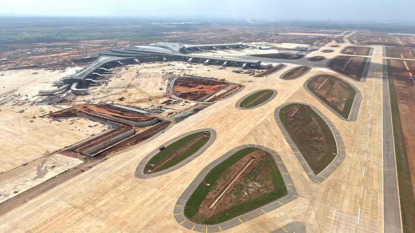 Package 4. 12 - 2nd runway of Long Thanh airport to be completed on September 30, 2026. Photo: HAC