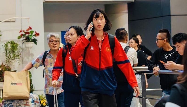 베트남 여자 배구 대표팀 선수, AVC컵 2026 이후 귀국. 사진: VTVBĐLA