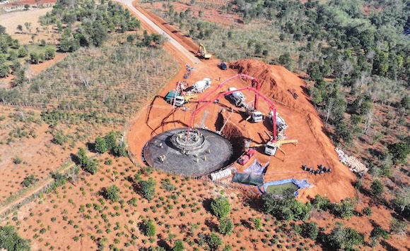 LIG Huong Hoa 1 Wind Power Plant project is under construction. Photo: Nam Du