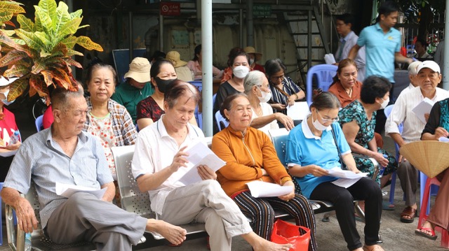The whole of Ho Chi Minh City has conducted health check-ups for 182,554 people. Photo: Nguyen Ly
