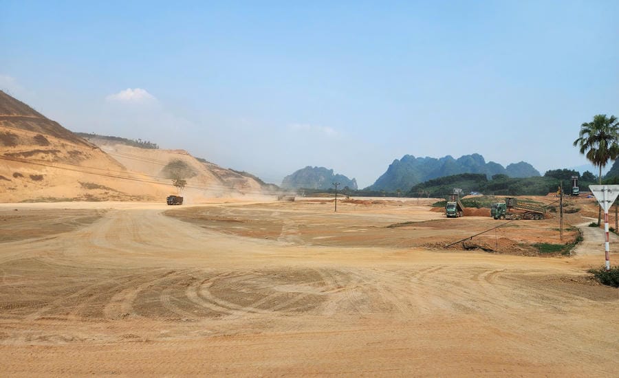 Infrastructure of Phuc Ung 2 Industrial Cluster (Son Duong commune, Tuyen Quang) is under construction. Photo: Nguyen Tung.