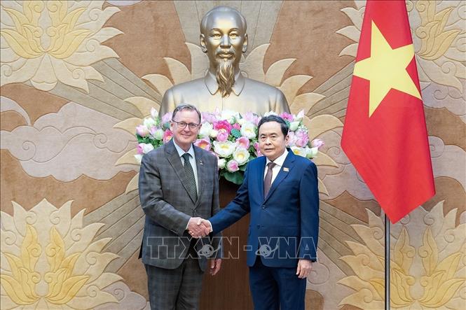 Politburo Member, National Assembly Chairman Tran Thanh Man receives Vice Chairman of the Federal Republic of Germany Parliament Bodo Ramelow on an official visit to Vietnam. Photo: VNA