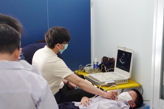 Elementary school students in Da Nang receive free congenital heart disease screening. Photo: Tran Thi