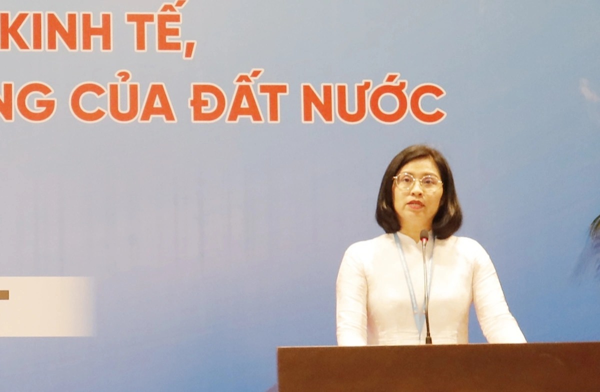 Bà Trịnh Thị Hương cho hay, doanh nghiệp nữ vẫn đang đối mặt với nhiều rào cản trong quá trình chuyển đổi số, chuyển đổi xanh. Ảnh: BTC