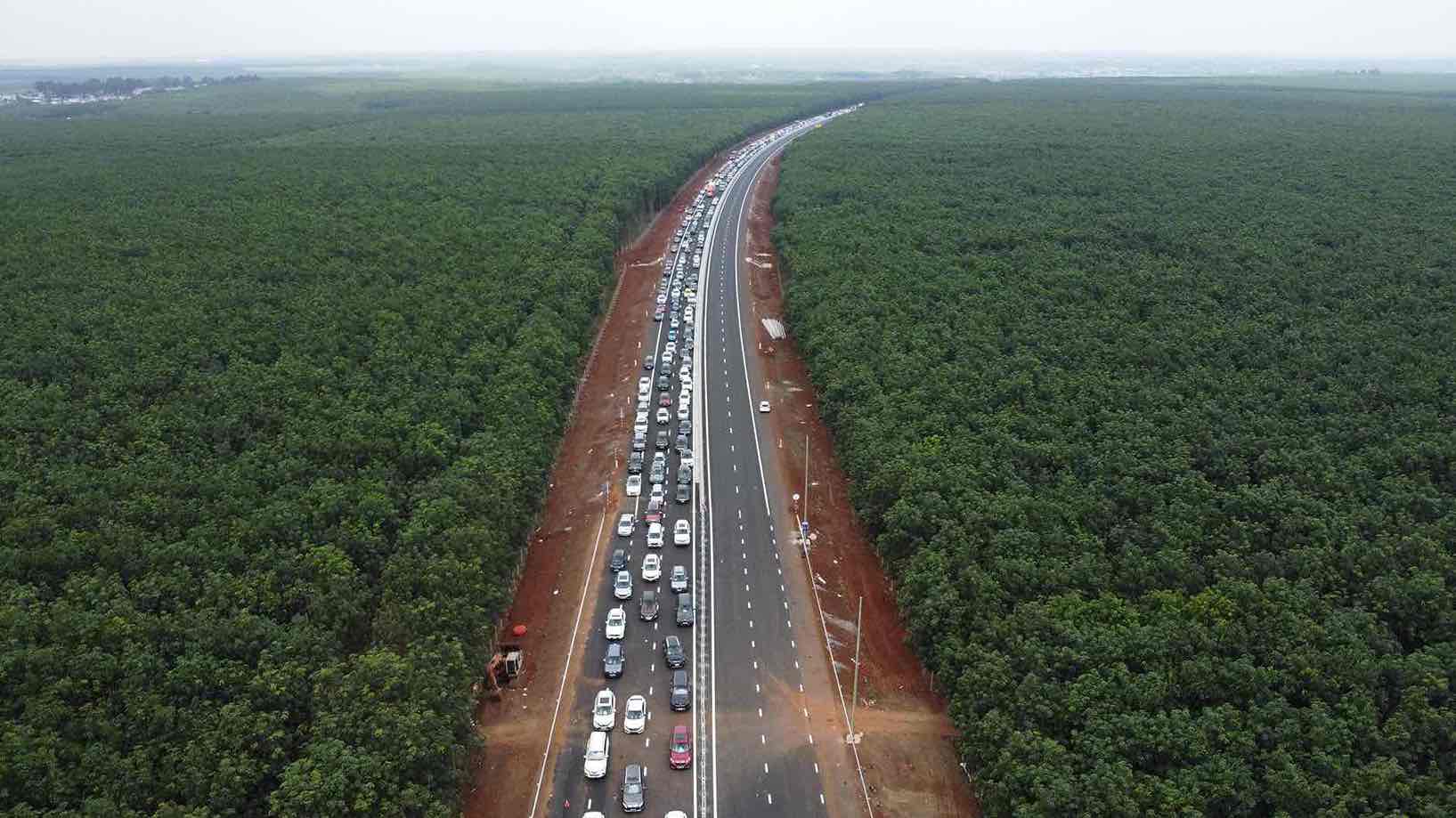 Phan Thiet - Dau Giay expressway has completed construction and put into operation phase 1 with a scale of 4 lanes. Photo: HAC