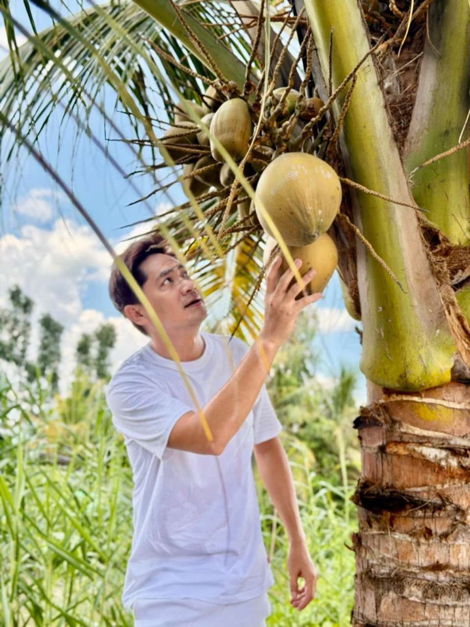 Diễn viên Minh Luân sống vui thú điền viên. Ảnh: Nghệ sĩ cung cấp.