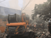 Fire at a warehouse storing a large amount of sports equipment, significant property damage. Photo: Minh Hanh