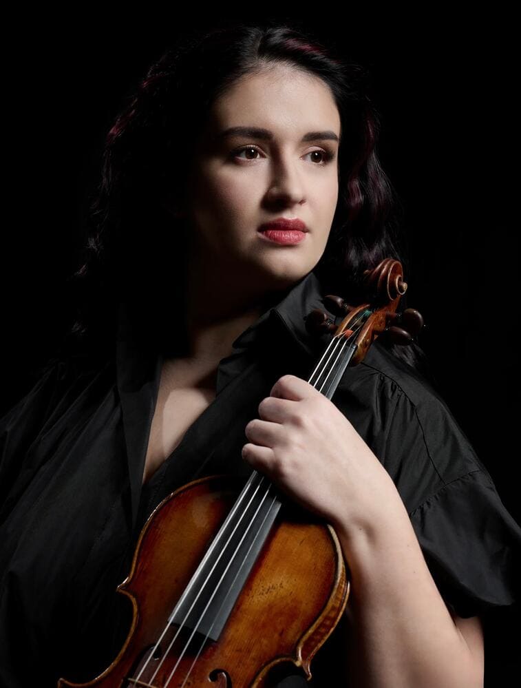 Nghệ sĩ độc tấu violin Sara Dragan sẽ góp mặt trong chương trình. Ảnh: Ban tổ chức