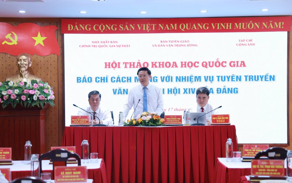 Member of the Party Central Committee, Deputy Head of the Central Propaganda and Mass Mobilization Commission Tran Thanh Lam chaired the Workshop. Photo: Ai Van