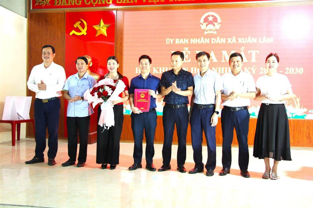 Ra mắt Ban Chấp hành Hội Khuyến học xã Xuân Lâm nhiệm kỳ 2025–2030, lan tỏa tinh thần học tập suốt đời. Ảnh: Quốc Huy