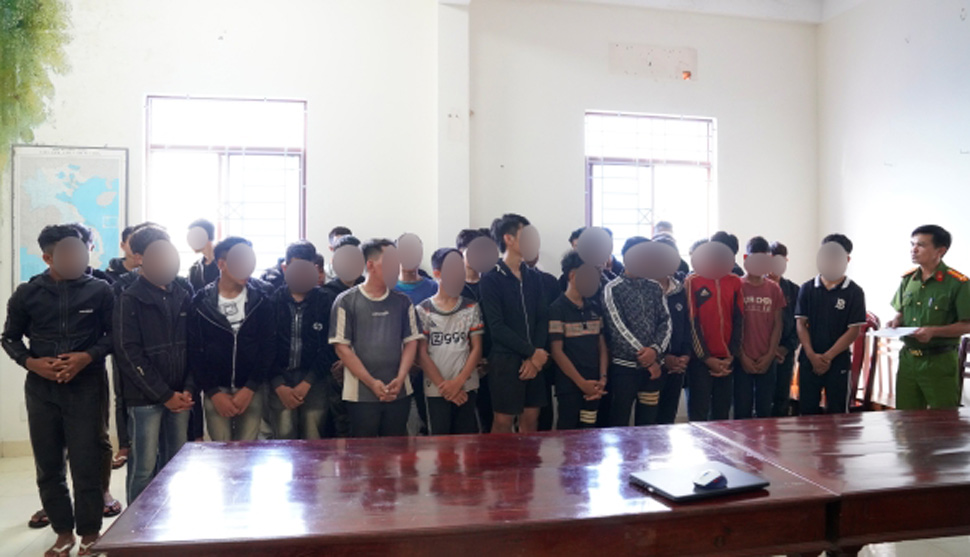 Công an tỉnh Gia Lai triệu tập 39 đối tượng liên quan đến vụ gây rối trật tự công cộng xảy ra tại xã Biển Hồ đêm 13.6. Ảnh: Công an
