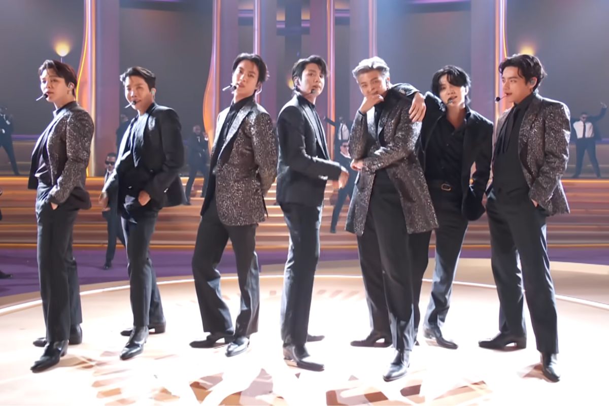 BTS performing at the 2022 Grammy Awards. Photo: cut from video