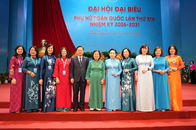 Ông Nguyễn Anh Tuấn - Ủy viên Trung ương Đảng, Chủ tịch Tổng LĐLĐVN tới dự Đại hội đại biểu Phụ nữ toàn quốc lần thứ XIV, nhiệm kỳ 2026 - 2031. Ảnh: Hữu Chánh