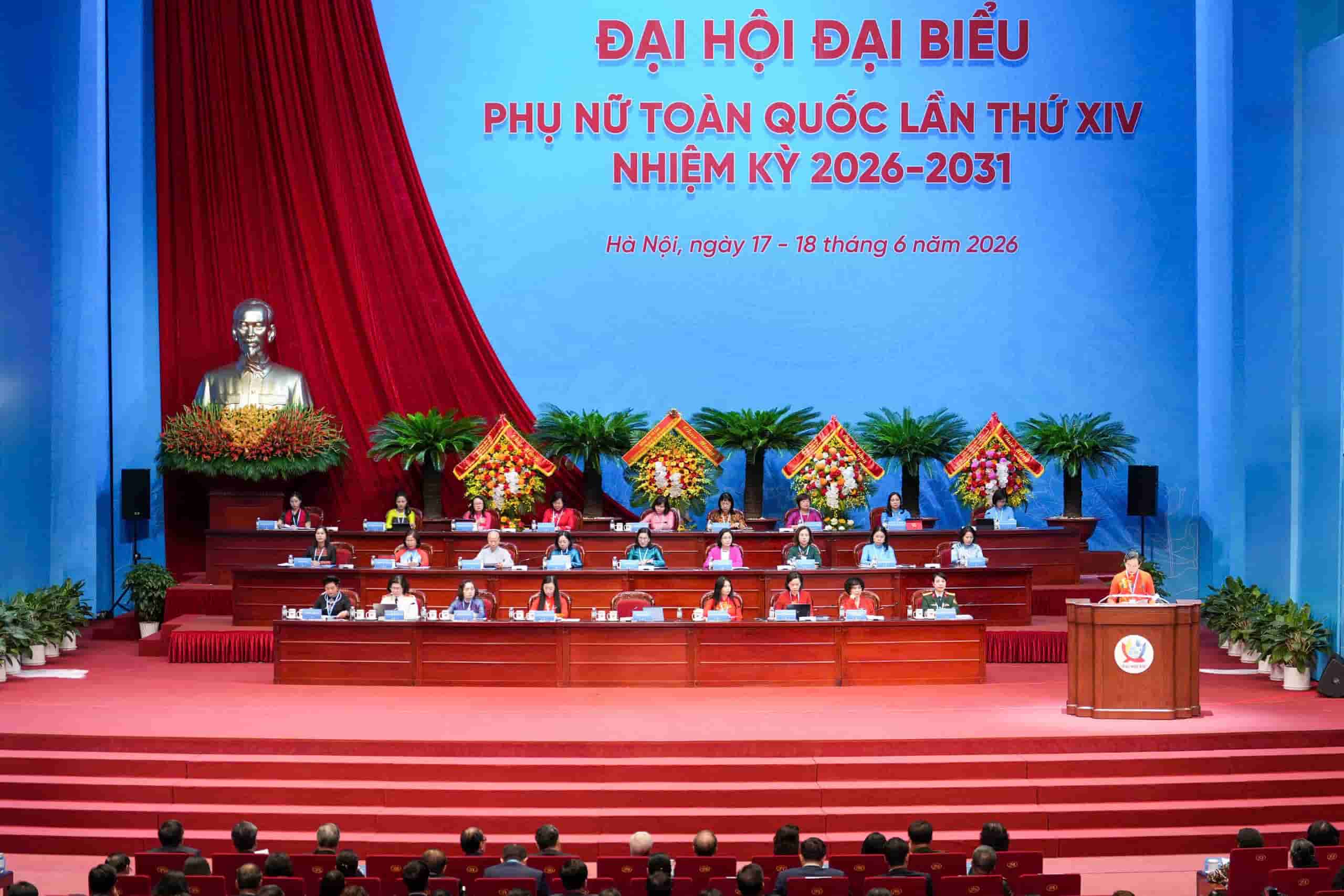 Phiên trọng thể Đại hội đại biểu Phụ nữ toàn quốc lần thứ XIV, nhiệm kỳ 2026-2031. Ảnh: Hữu Chánh.