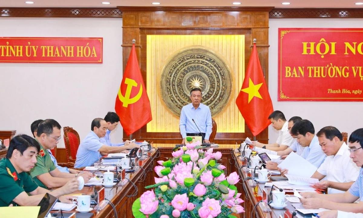 Ban Thường vụ Tỉnh ủy Thanh Hóa tổ chức hội nghị để tháo gỡ khó khăn, vướng mắc đối với các dự án tồn đọng, kéo dài trên địa bàn. Ảnh: Minh Hiếu