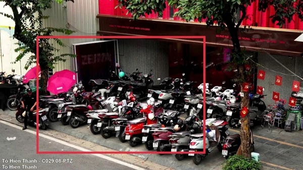 Hơn 90 trường hợp lấn chiếm vỉa hè bị phát hiện qua hệ thống giám sát thông minh. Ảnh: CAHN
