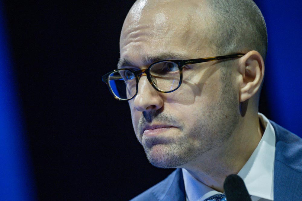 Ông A. G. Sulzberger - Chủ tịch New York Times - phát biểu tại Đại hội Báo chí Thế giới WAN-IFRA ở Marseille, Pháp đầu tháng 6.2026. Ảnh: AFP