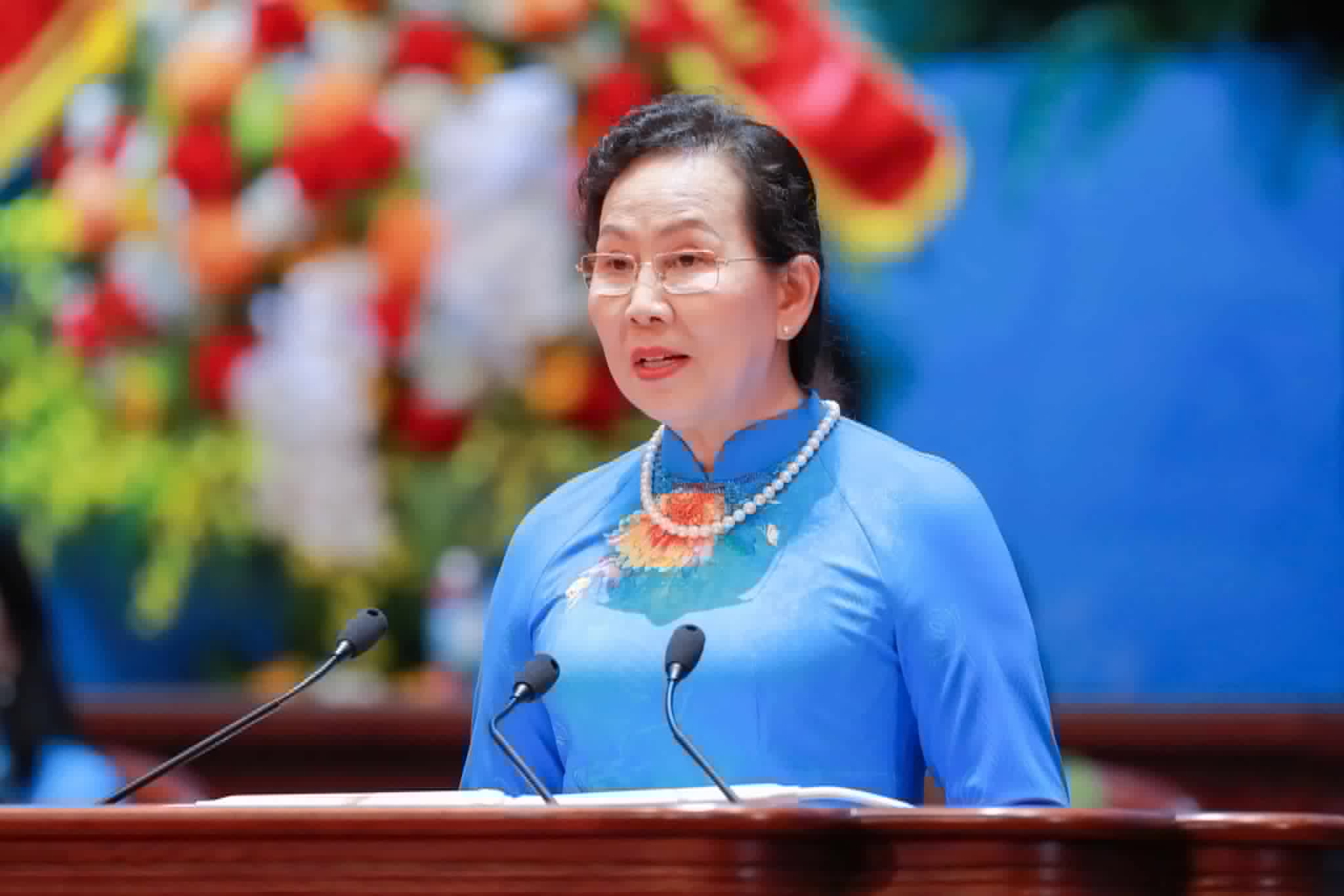 Al pronunciar el discurso de clausura del XIV Congreso Nacional de Mujeres, la Presidenta de la Unión de Mujeres de Vietnam, Lê Thị Thủy, afirmó la determinación de los niveles de la Unión y las mujeres de todos los ámbitos de la vida en todo el país. Foto: Hữu Chánh.