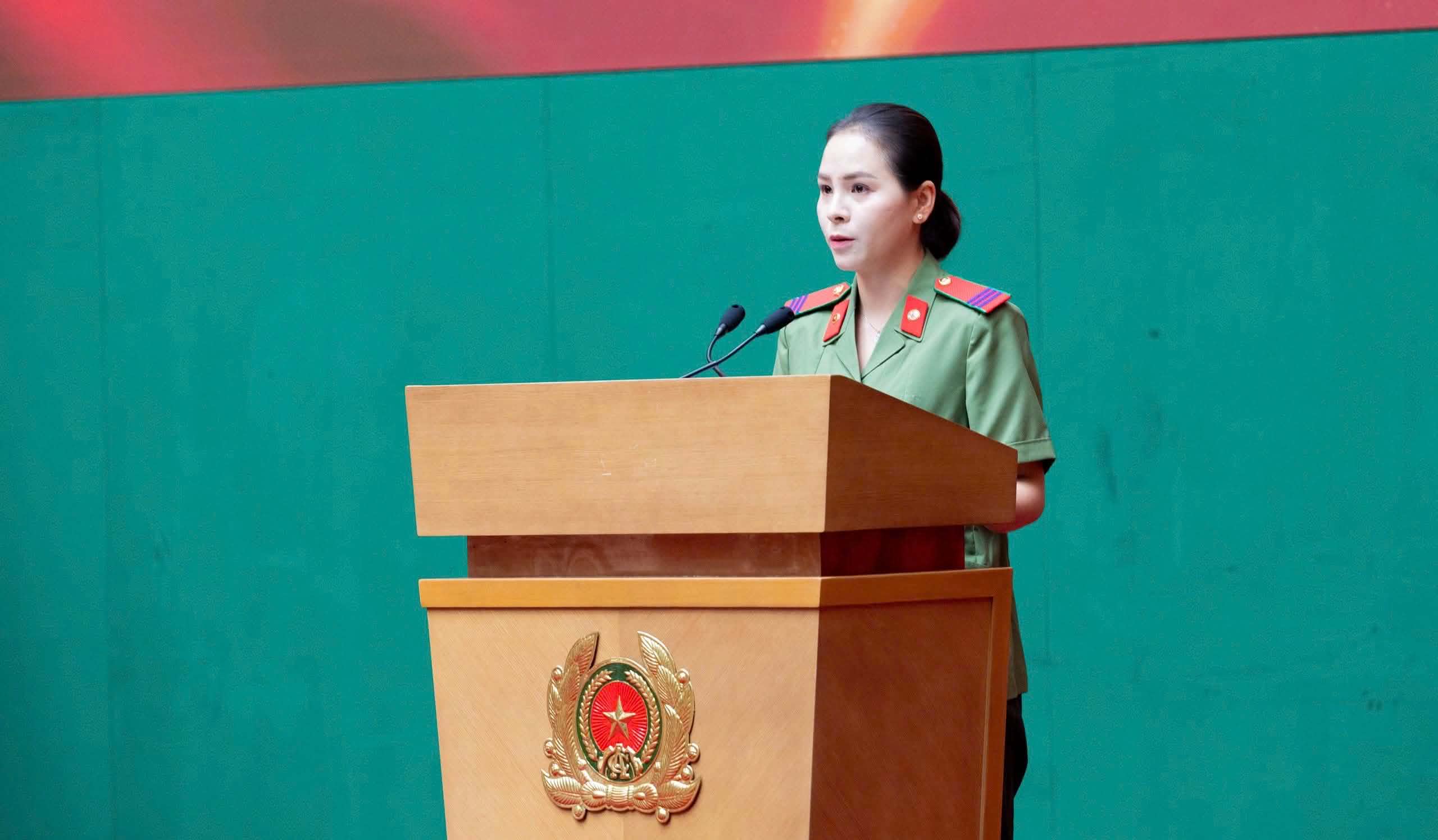Xạ thủ Trịnh Thu Vinh