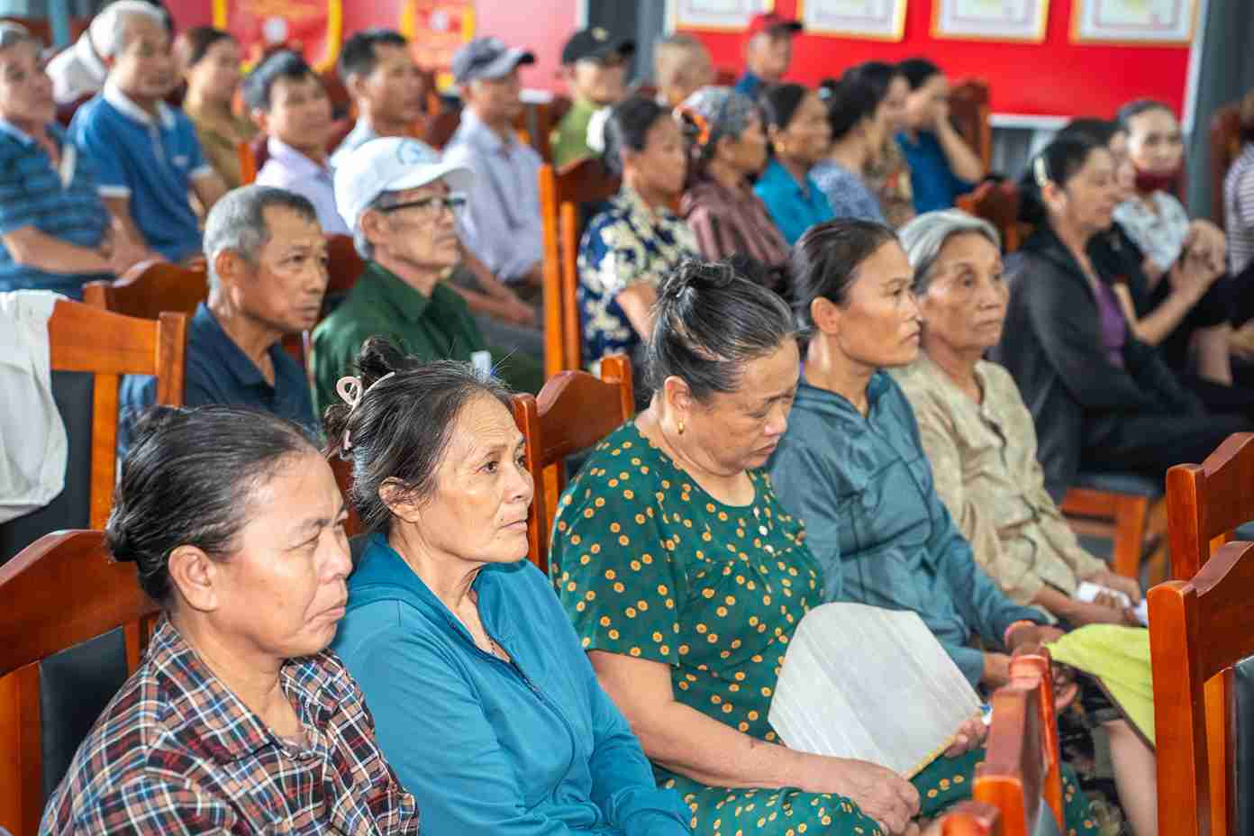 Conference to deploy the plan to recover about 8.2ha of land in Hoan Long commune to serve the Ring Road 4 Project. Photo: Hoan Long commune
