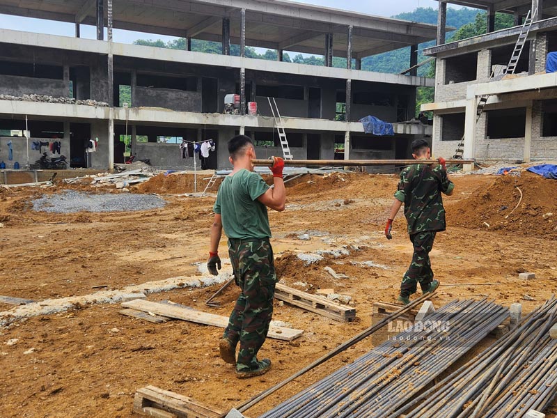 Các dự án trường nội trú liên cấp tại Cao Bằng đang nhận sự hỗ trợ từ quân đội. Ảnh: Trọng Lộc