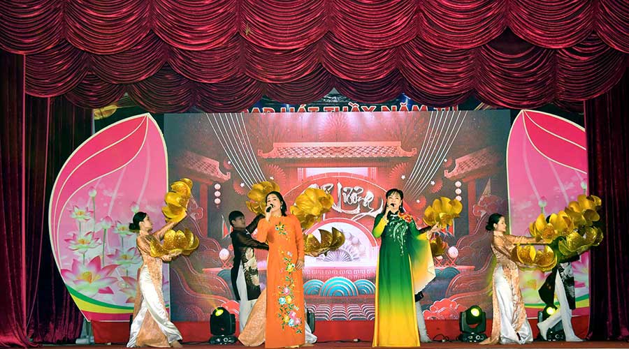 Biểu diễn cải lương tại Rạp hát Thầy Năm Tú của đơn vị Trung tâm Văn hóa tỉnh Đồng Tháp. Ảnh: Trung tâm Văn hóa tỉnh Đồng Tháp
