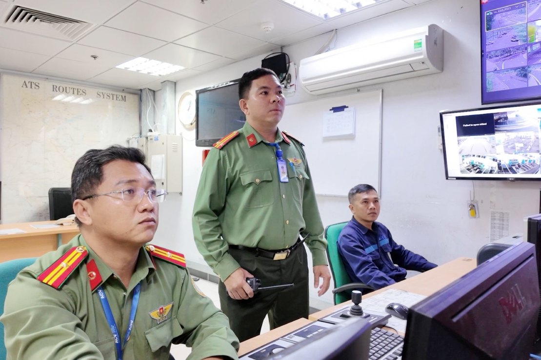 Các lực lượng hiệp đồng chặt chẽ, nhanh chóng xử lý tình huống. Ảnh: Công an Cần Thơ