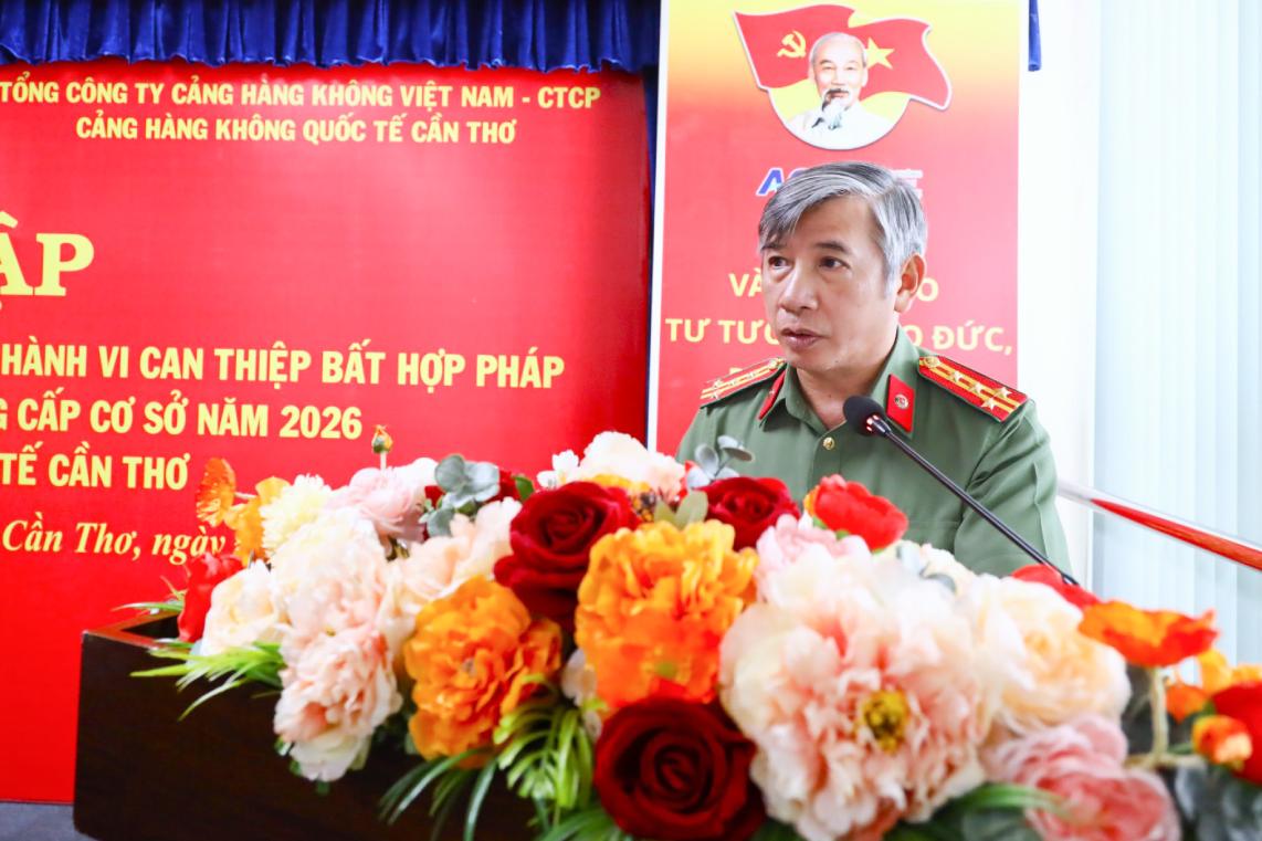 Đại tá Huỳnh Hoài Hận - Phó Giám đốc Công an TP phát biểu tại buổi diễn tập. Ảnh: Công an Cần Thơ