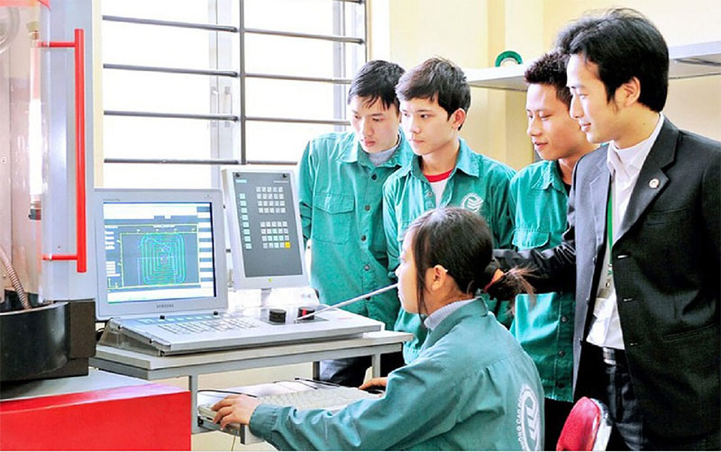 Nhu cầu học tập của người lao động rất cao. Ảnh VGP