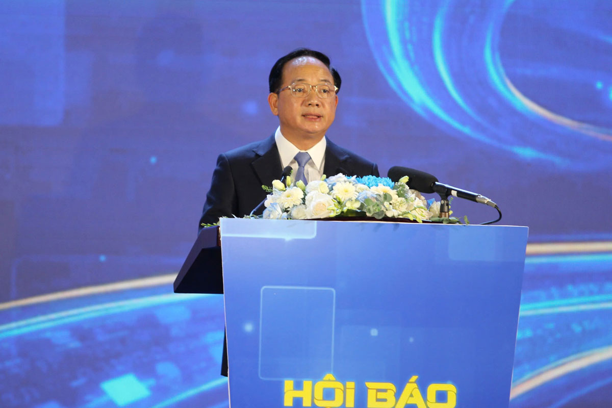 Comrade Trinh Van Quyet - Member of the Politburo, Secretary of the Party Central Committee, Head of the Central Propaganda and Mass Mobilization Commission. Photo: Mai Dung